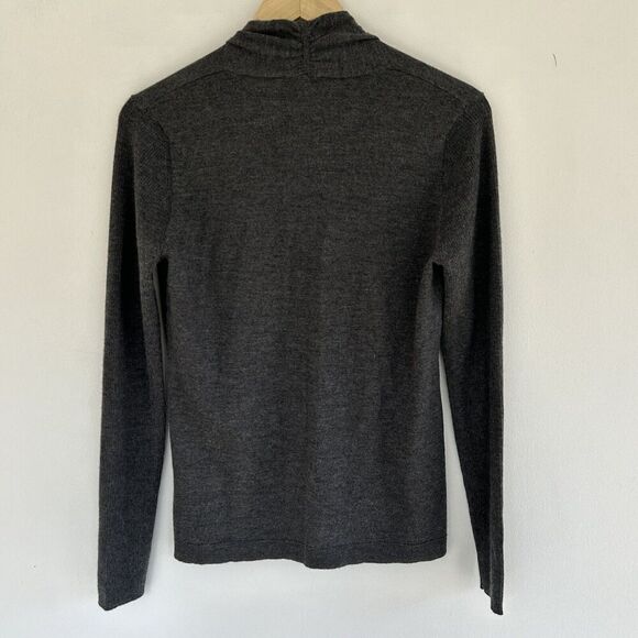 Forte Cashmere Sweater Size Medium V-Neck Long Sleeve Grey Classic Ladies - Picture 3 of 6